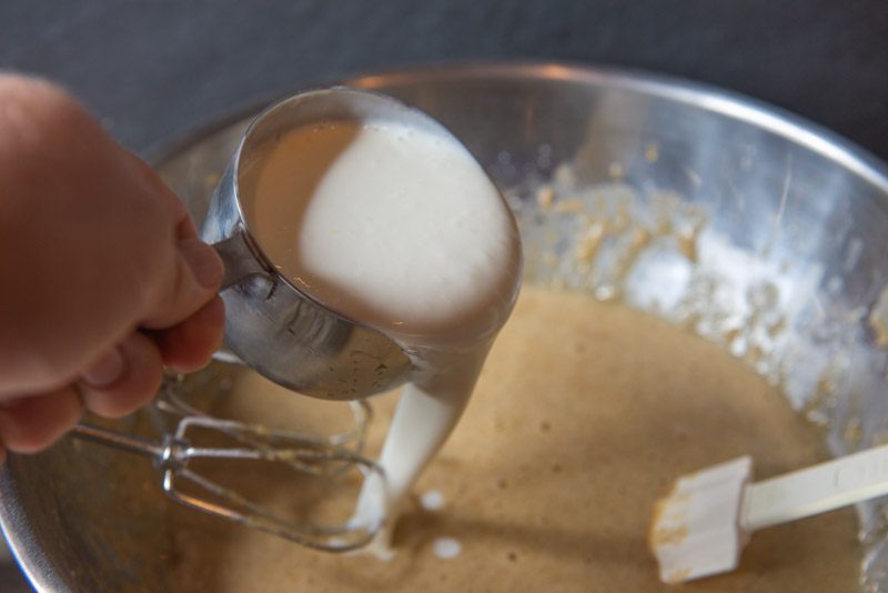 Applesauce Almond Cake